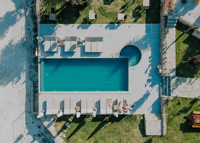 Kairos Hotel