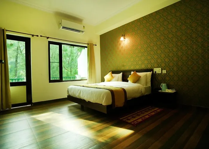 Pineland Resorts & Chalets Kasauli
