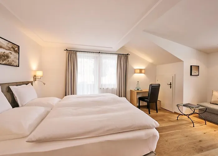 Hotel Garni Sursilva