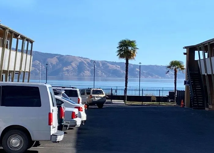 Anchorage Inn Lakeport