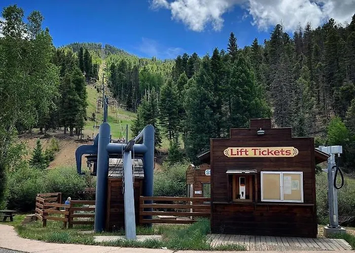 Three Bears Lodge