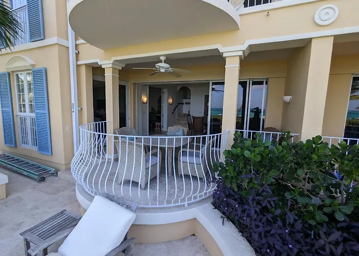 Villa Renaissance Grace Bay