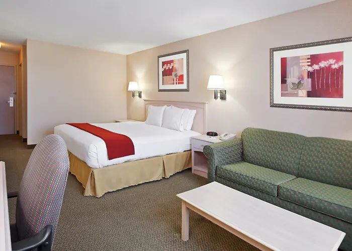 Holiday Inn Express Vermilion By Ihg