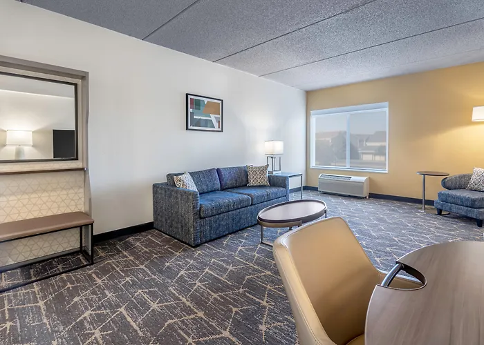 Holiday Inn & Suites Wausau-Rothschild By Ihg