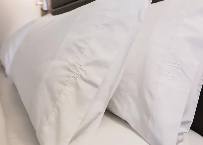 Holiday Inn Hotel & Suites Calgary South - Conference Ctr By Ihg