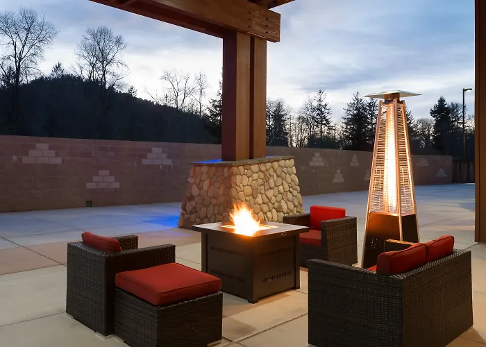 Holiday Inn Express Klamath - Redwood Ntl Pk Area By Ihg