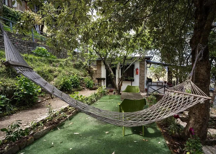 Avenida Snowcap Retreat
