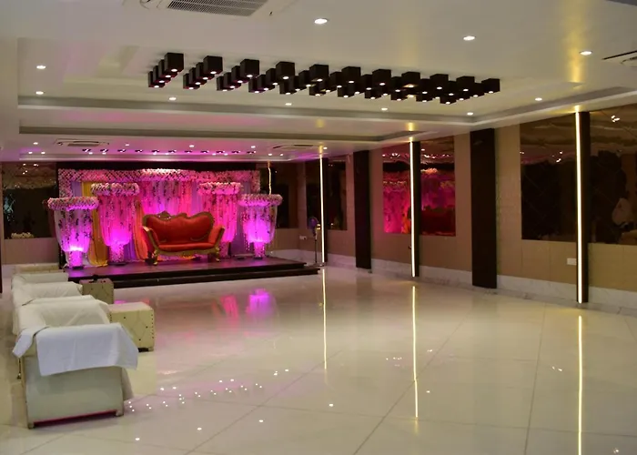 Hotel Kusum Palace