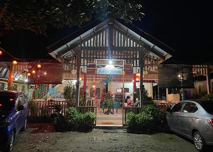 Oasis Resthouse