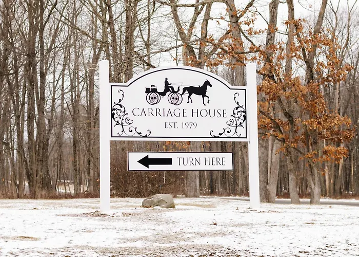 Carriage House Country Club