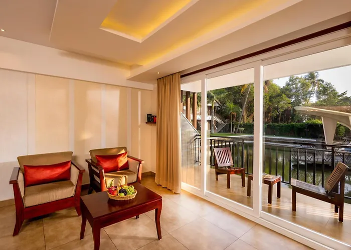 Lake Canopy Alleppey