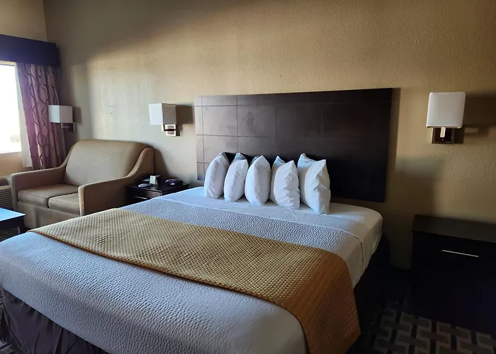 Days Inn By Wyndham Baytown East