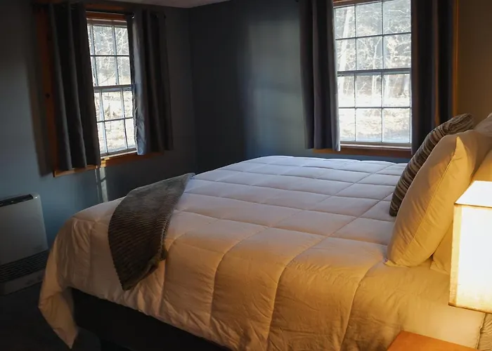 New England Inn & Lodge