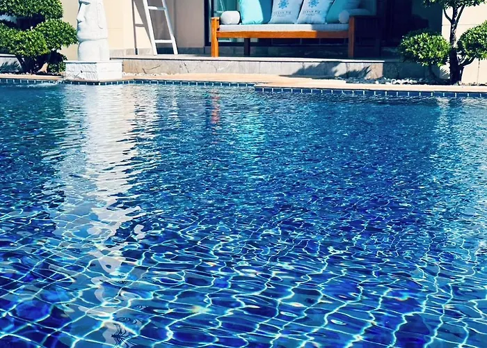 Ocean Pie Phuket - Adult Only