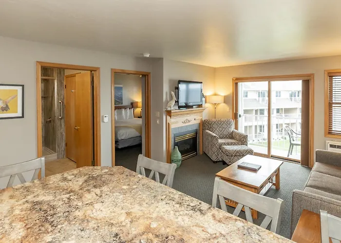 Westwood Shores Waterfront Resort