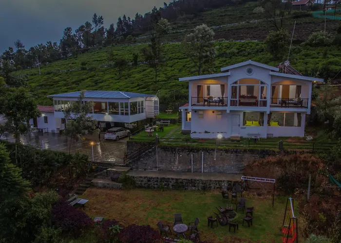 Peri Resorts
