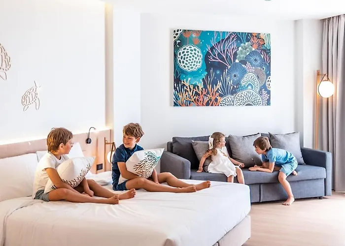 Phuket Emerald Beach Resort