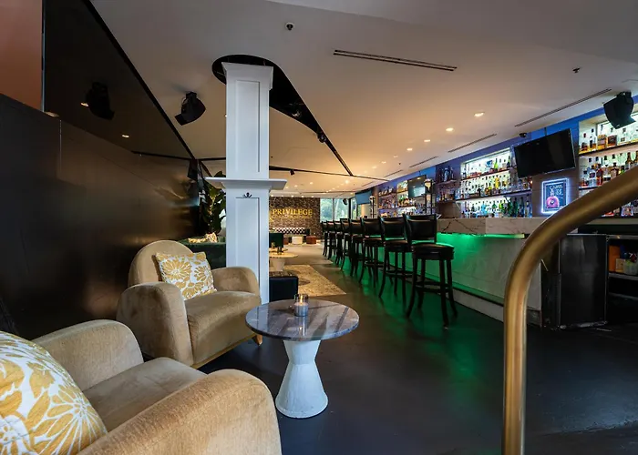 Albion Hotel