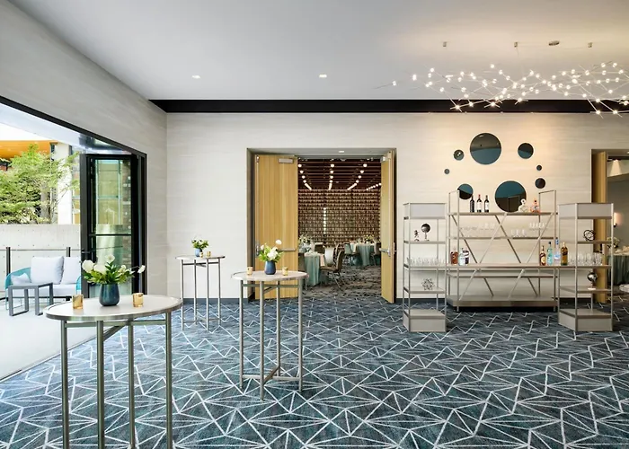 Astra Hotel, Seattle, A Tribute Portfolio Hotel
