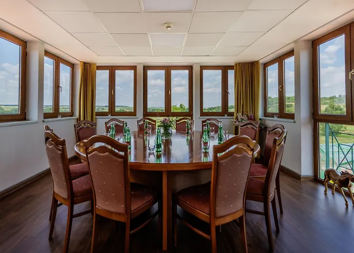Darovansky Dvur - Wellness & Golf Hotel