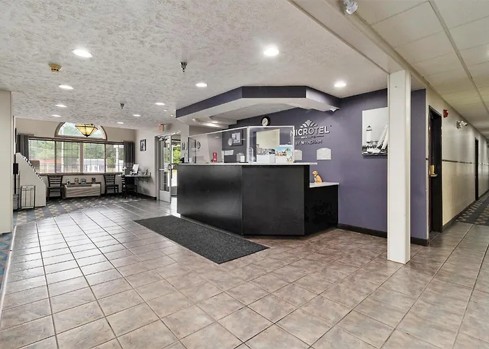 Microtel Inn And Suites Manistee