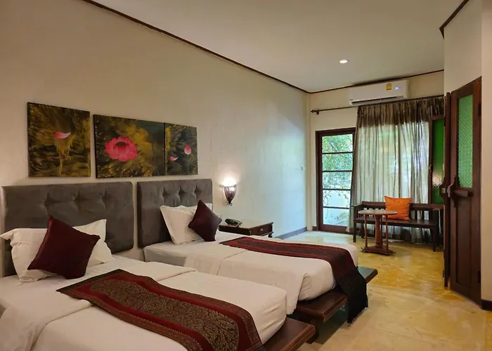 Baan Panwa Resort