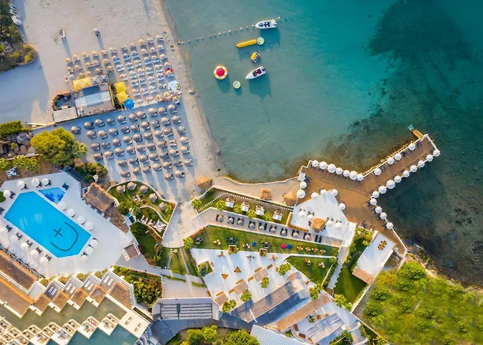 Design Plus Seya Beach Hotel