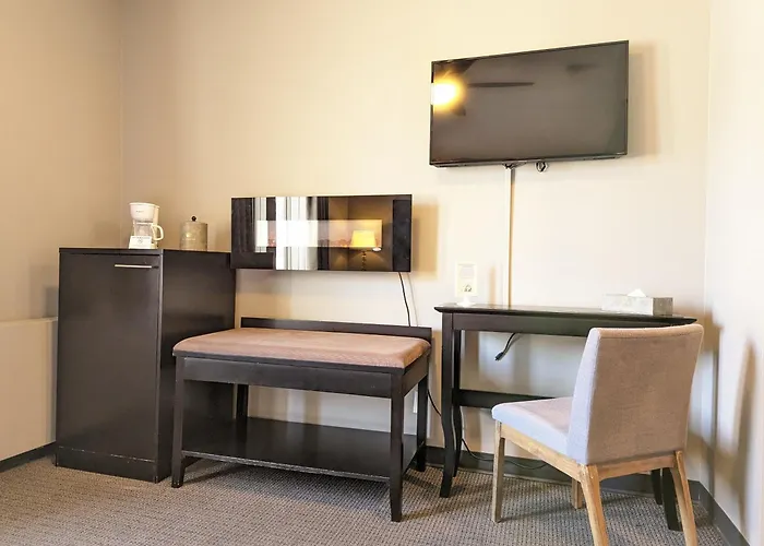 King Edward Hotel