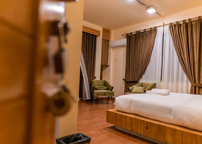 Dumani Nagar Hotel & Resort