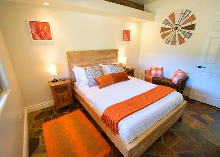 Peppertree Lane Ranch -- Seven-Acre Ranch In The Heart Of Wine Country