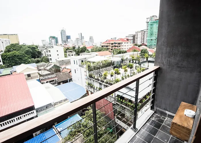 Patio Hotel & Urban Resort