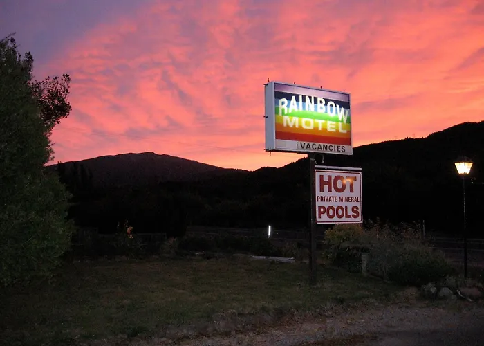 Rainbow Motel & Hot Pools