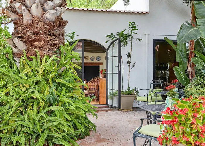 Deux Freres Wine Estate & Luxury Villas