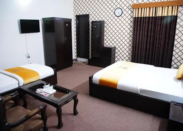 Hotel Red Line