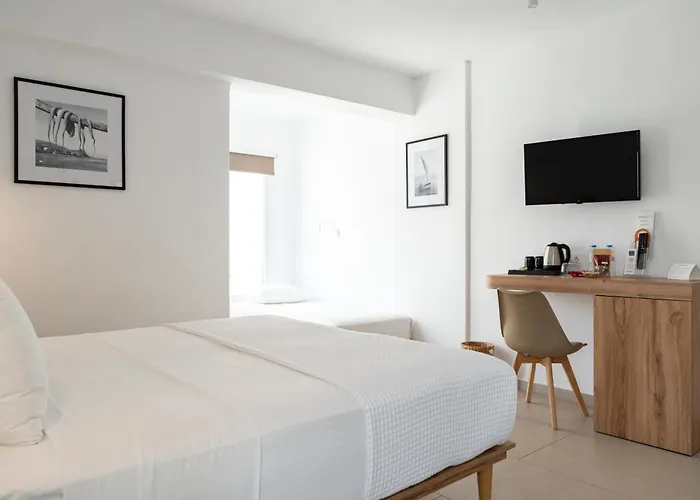 Sea Breeze Hotel (Adults Only)