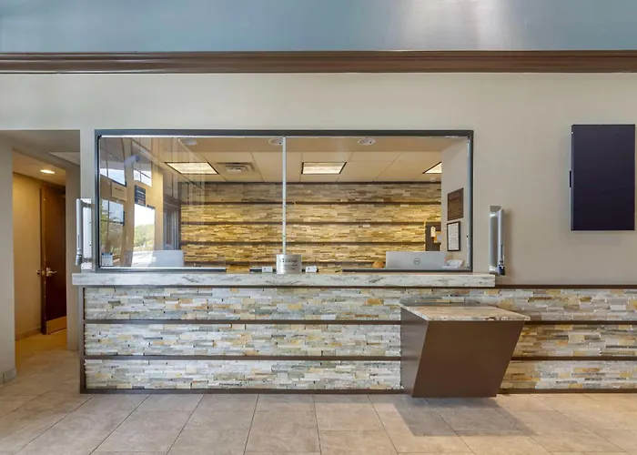 Best Western Naples Plaza Hotel