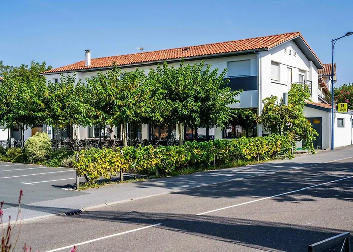 Logis Hotels Gnac E Pause