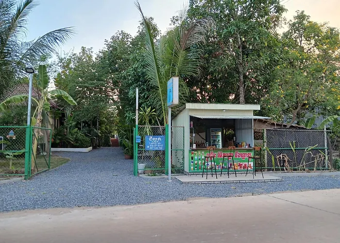 Green Mango Bungalows
