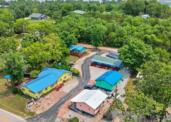 Diamond City Lakeside Resort