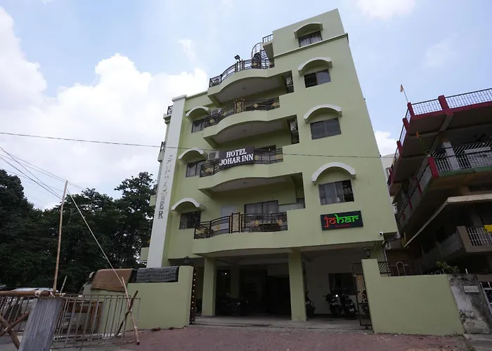 Hotel Johar Inn