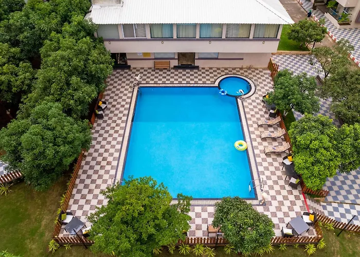 Freesia Resort By Express Inn