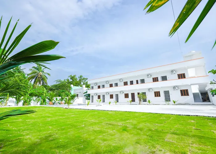 La Piscine Farm House