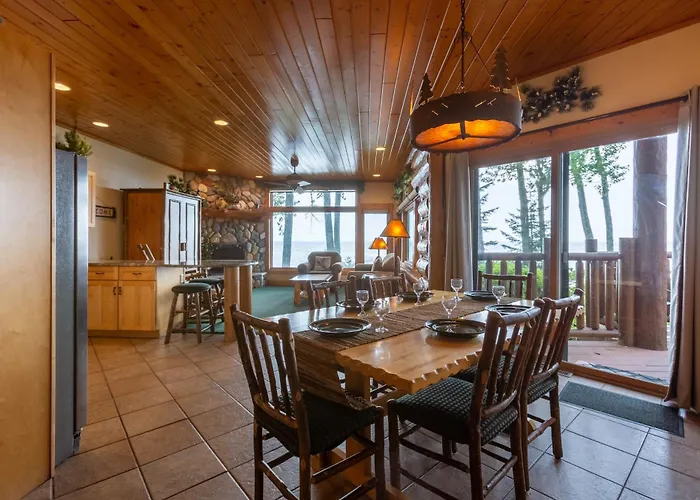 Grand Superior Lodge