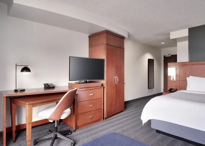 Courtyard By Marriott Johnson City