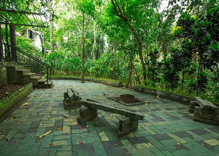 Spezia Natural Resort Thekkady By Voye Homes