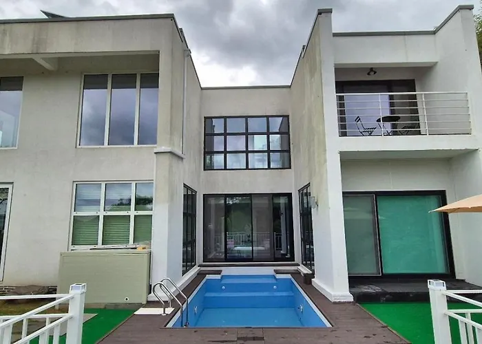 Yangpyeong Sunset Pool Villa Pension