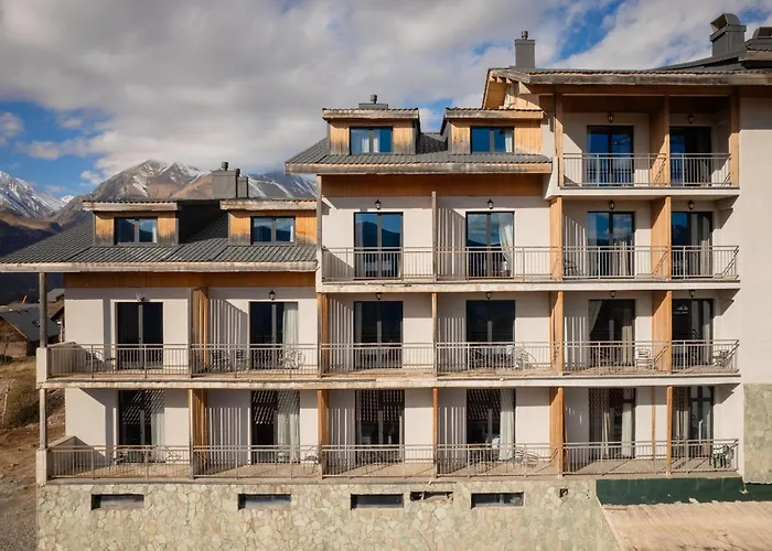Geography Hotel By Snow Time