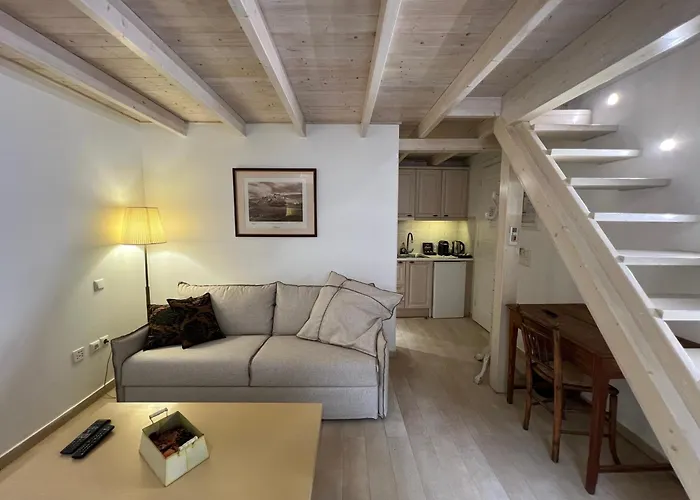 Portadelmare Deluxe Suites