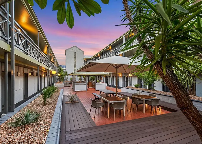 Stay At Alice Springs Hotel