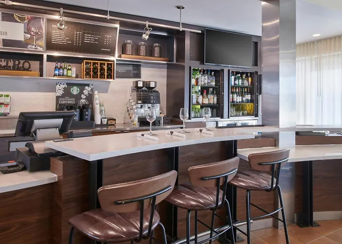 Courtyard By Marriott Detroit Livonia